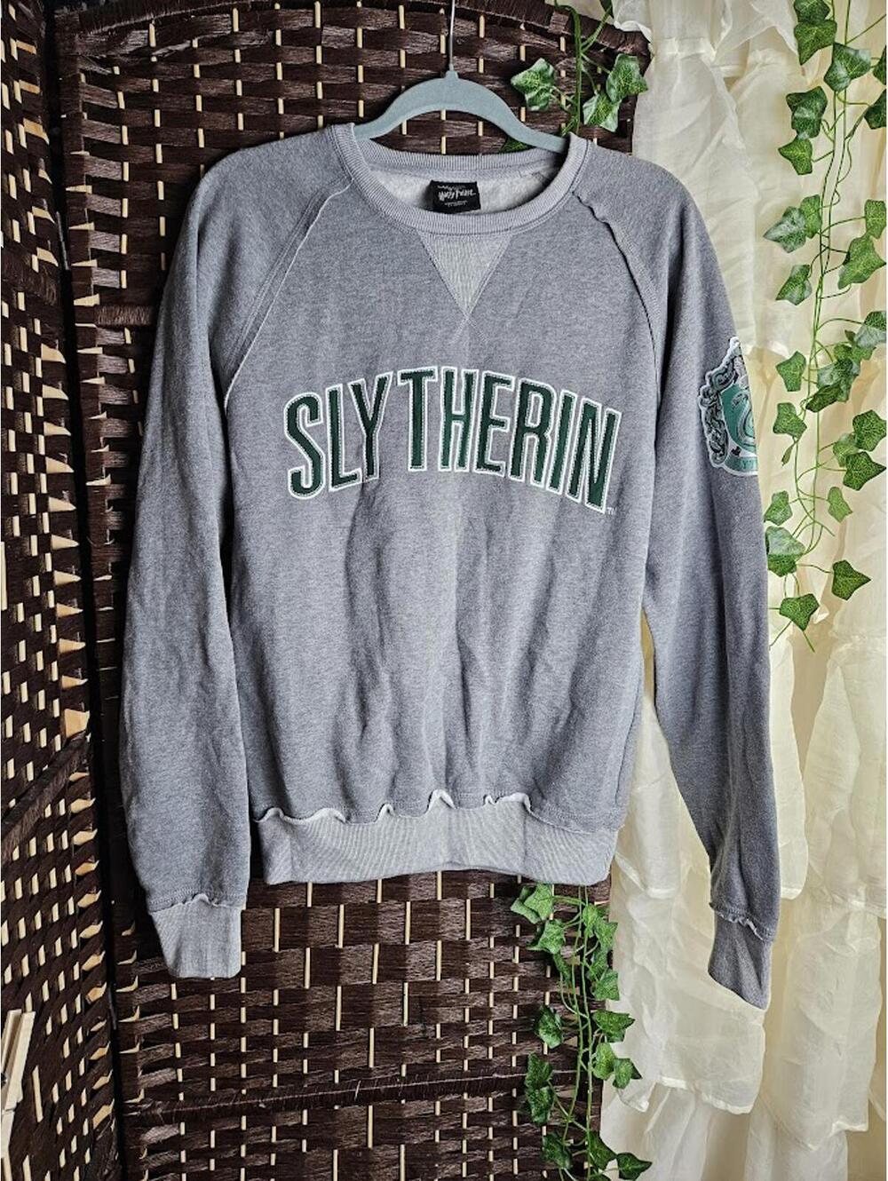 Slytherin Crewneck Small Gray Harry Potter Cozy Sweatshirt